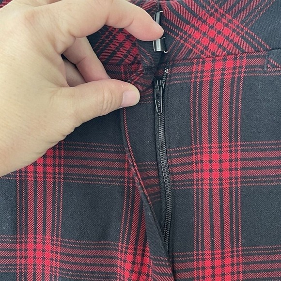 J.Jill Premium Bi-Stretch Plaid Trouser Pant Red Size 10 Preppy Clueless Classic - Picture 6 of 12
